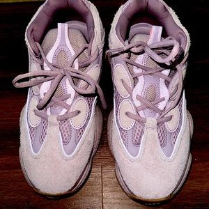 Soft vision Yeezy 500